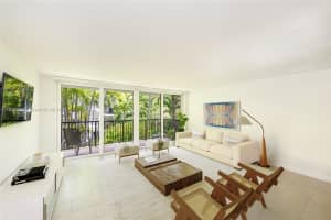 101 Ocean Lane Dr 2017, Key Biscayne
