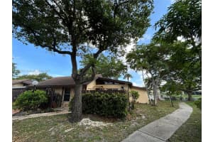 316 Briarwood Cir # 4-17, Hollywood, FL 33024, - MLS#A11826311