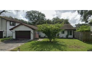 50 Forest Cir, Cooper City