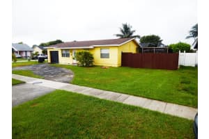 7301 SW 8th St, North Lauderdale, FL 33068, - MLS#A11826368
