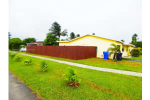 7301 SW 8th St, North Lauderdale, FL 33068, - MLS#A11826368