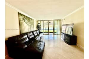 6404 Coral Lake Dr #104, Margate, FL 33063, - MLS#A11826401