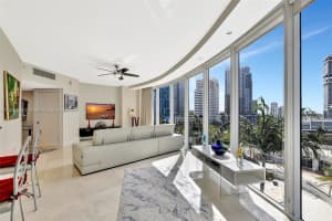 333 Las Olas Way 1007 Fort Lauderdale, FL 33301 - MLS#A11826420