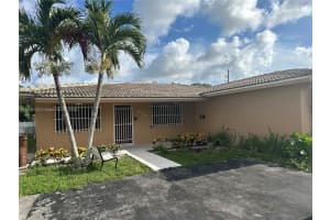 326 E 34th St, Hialeah, FL 33013, - MLS#A11826425