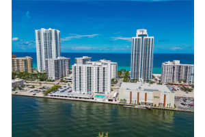 3000 S Ocean Dr 702, Hollywood