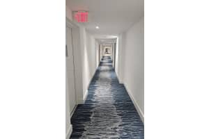 90 Sw 3rd St 4110, Miami
