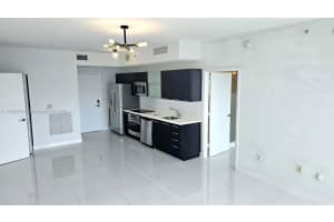 90 SW 3rd St APT 4110, Miami, FL 33130, - MLS#A11826470
