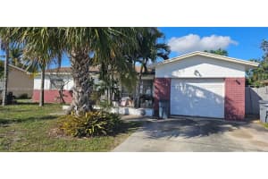 9723 Sw 3rd St, Boca Raton