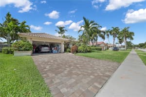 10070 NW 10th St, Plantation, FL 33322, - MLS#A11826514