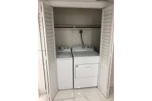1555 W 44th Pl APT 334, Hialeah, FL 33012, - MLS#A11826543