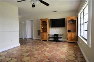 9870 Bahama Dr Cutler Bay, FL 33189 - MLS#A11826648