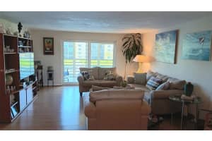 431 SE 3rd St APT 305, Dania Beach, FL 33004, Sold 08/25/25