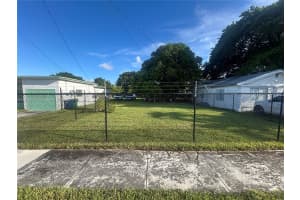 2944 NW 61st St, Miami, FL 33142, - MLS#A11826691