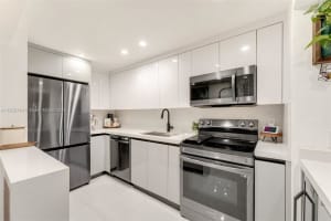 3214 W Trade Ave, Miami, FL 33133, - MLS#A11826749