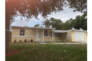 1624 NE 48th Ct, Pompano Beach, FL 33064, - MLS#A11826794