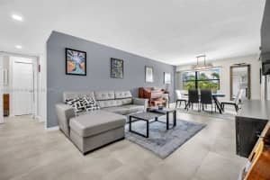220 Lakeview Dr APT 308, Weston, FL 33326, - MLS#A11826796