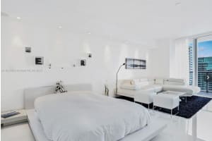 475 Brickell Ave 4310, Miami