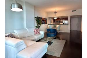 1800 N Bayshore Dr 511, Miami