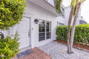 912 NE 27th Ave, Hallandale Beach, FL 33009, Sold 09/19/25