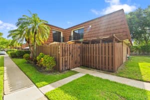 806 SW 119th Way, Davie, FL 33325, - MLS#A11826863