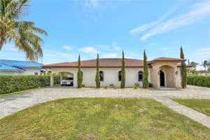 7970 Sw 26th St, Miami