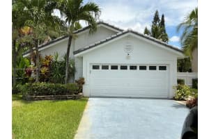 651 Sw 176 Ave, Pembroke Pines
