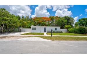 15459 Hayes Ln, Homestead