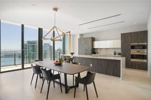 650 Ne 32nd St Uph5303 Miami, FL 33137 - MLS#A11827108