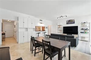31 SE 5th St APT 4021, Miami, FL 33131, - MLS#A11827113