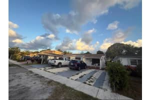 526 E 54th St, Hialeah, FL 33013, - MLS#A11827157