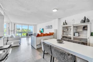1500 Bay Rd APT 434S, Miami Beach, FL 33139, - MLS#A11827198