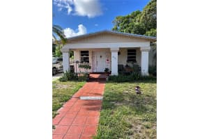 277 E 63rd St, Hialeah