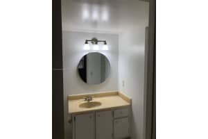 850 Sw 133rd Ter 302b, Pembroke Pines