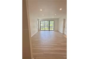 1116 Green Pine Blvd APT D1, West Palm Beach, FL 33409, - MLS#A11827243