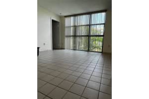11790 SW 18th St Apt 321-3, Miami, FL 33175, - MLS#A11827293