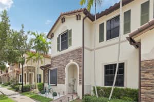 9349 W 33rd Way, Hialeah