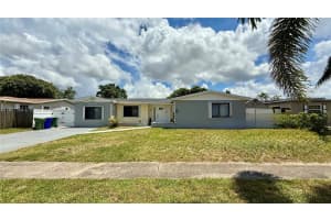 6646 Nw 1st Ct, Margate
