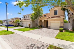 878 Ne 191st St, Miami