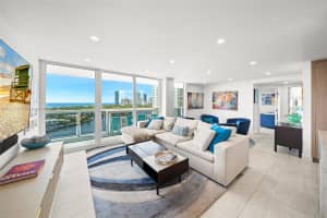 20515 E Country Club Dr APT 1547, Aventura, FL 33180, Sold 09/05/25