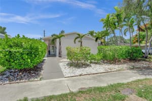 1424 Adams St, Hollywood, FL 33020, - MLS#A11827479