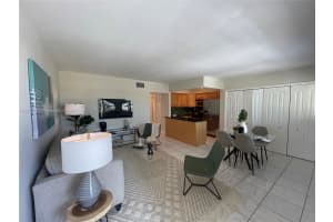 4051 NE 13th Ave Apt 55-3, Oakland Park, FL 33334, - MLS#A11827483