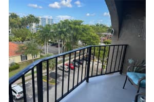 5199 NW 7th St # 607, Miami, FL 33126, - MLS#A11827499