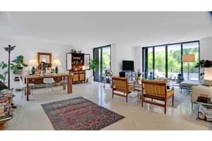 151 Se 15th Rd 202, Miami