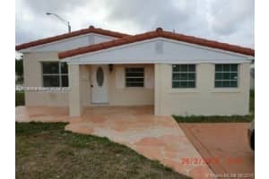 1498 Ne 180th St, North Miami Beach