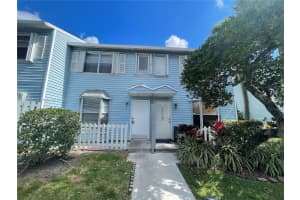 23 SW 3rd St, Pompano Beach, FL 33060, - MLS#A11827581