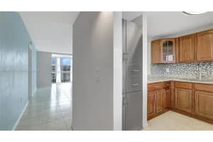 2905 Point East Dr L514, Aventura, FL 33160 - MLS#A11827595