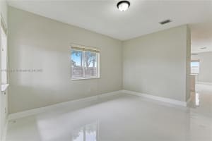709 SE 14th Pl, Homestead, FL 33033, Sold 08/01/25