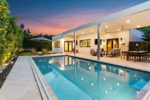 2180 Alamanda Dr, North Miami