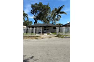 1334 Nw 83rd St, Miami