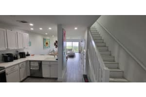 1550 S Ocean Dr APT 16, Fort Pierce, FL 34949, - MLS#A11827719